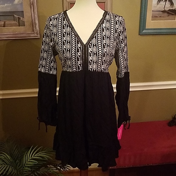 Xhilaration Boho Dress - Picture 1 of 3